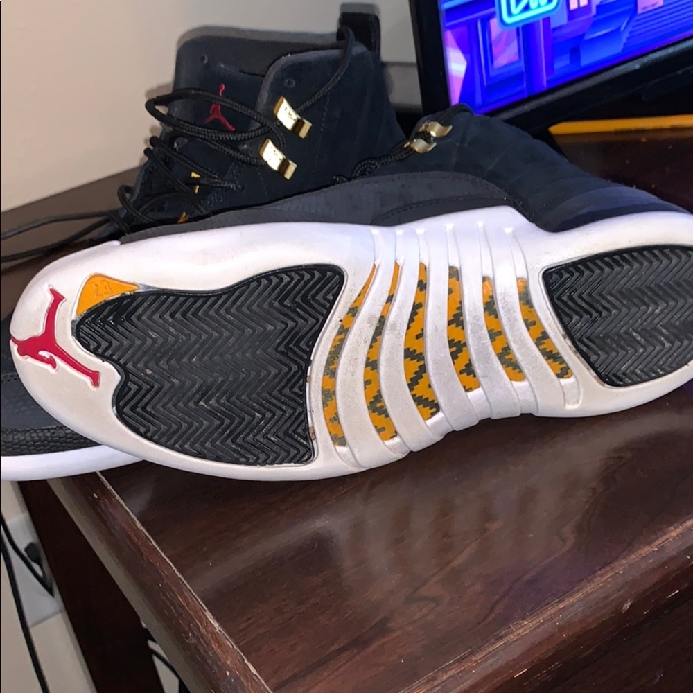 Jordan 12 reverse taxis